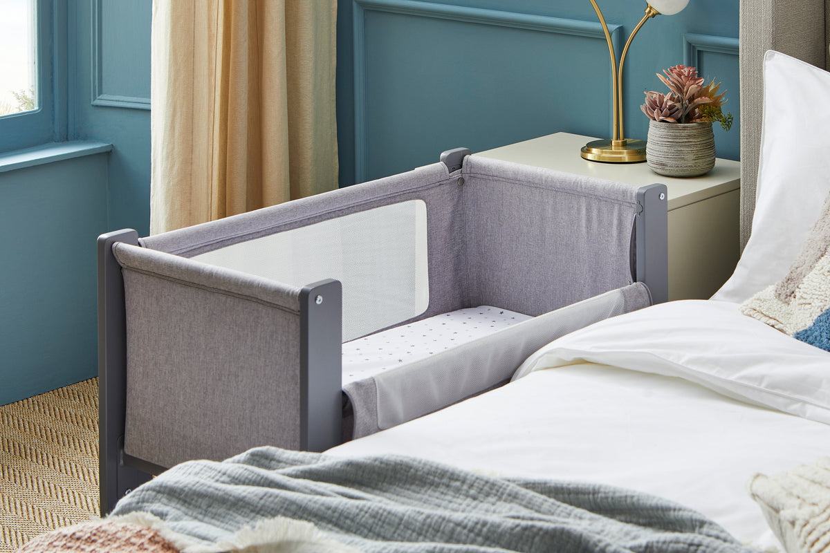 Shnuggle Air Lite Bedside Bassinet | Infant Crib | [OPEN BOX]