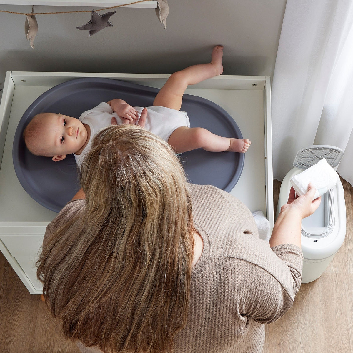 Shnuggle Eco-Touch Nappy Bin Diaper Pail