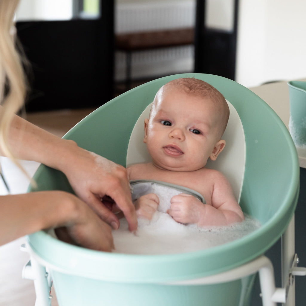 Shnuggle Bath & Change Bundle: Baby Bath & Changing Bundle + Accessories - 6-Piece Set for Cozy Bath & Diaper Time
